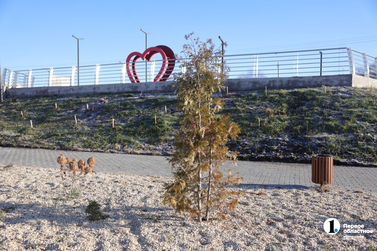 На новой набережной в Миасском сделали смотровую площадку