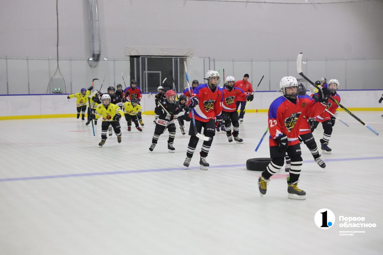 Новый крытый хоккейный корт открылся в селе Миасском! Новый крытый хоккейный корт открылся в селе Миасском!