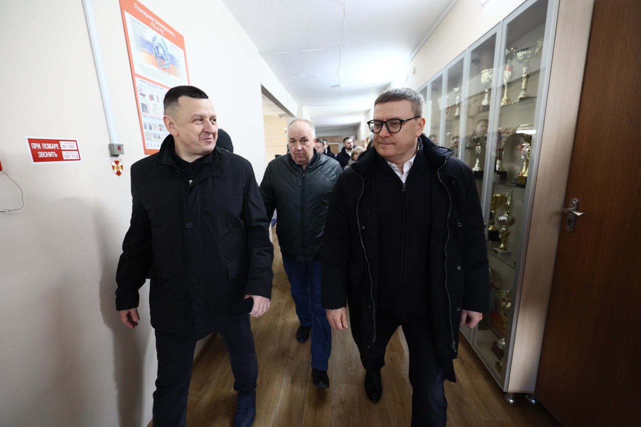 Сегодня губернатор Челябинской области Алексей Текслер работает в Красноармейском районе Сегодня губернатор Челябинской области Алексей Текслер работает в Красноармейском районе