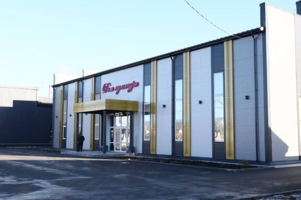 В селе под Челябинском открыли новое футбольное поле и Дом культуры