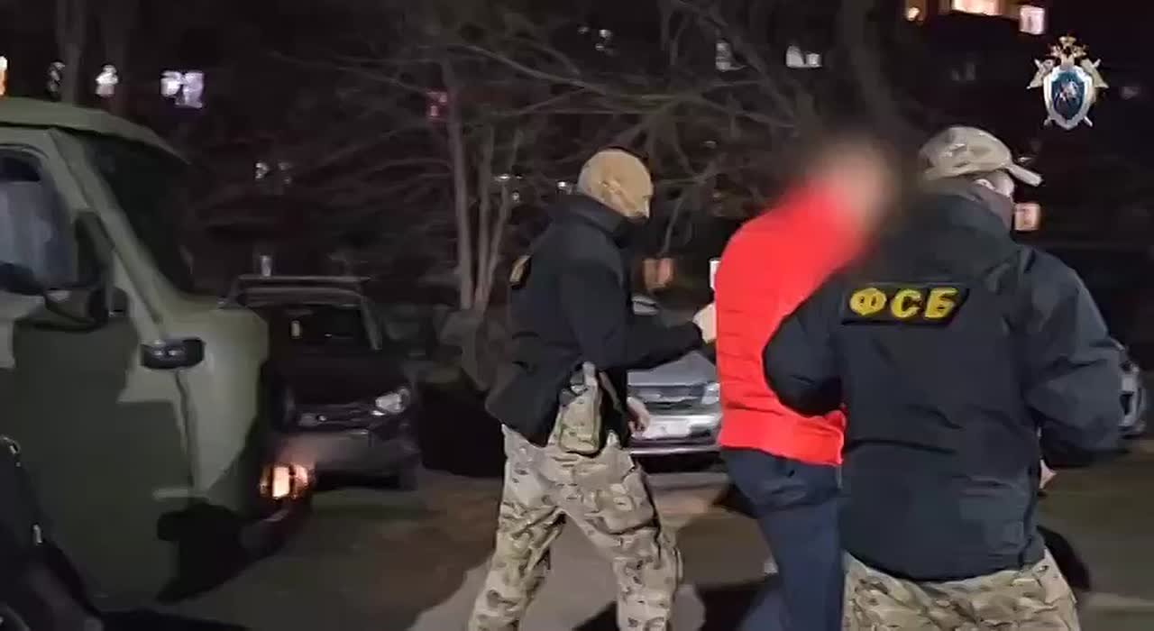 Адвоката, подозреваемого в посредничестве во взяточничестве, доставили на допрос