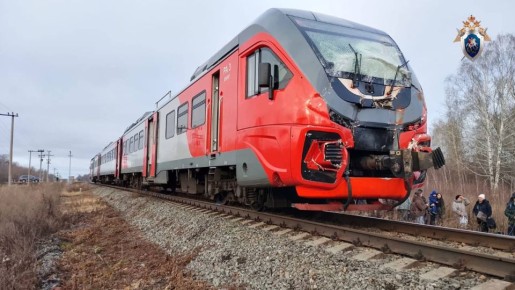 В ДТП с грузовиком и электричкой в Челябинской области никто не пострадал, сообщает Центральное МСУТ СКР