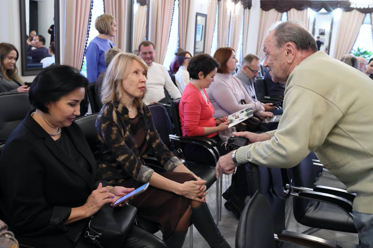 Челябинцам показали документальный фильм «Пещерный град» Челябинцам показали документальный фильм «Пещерный град»