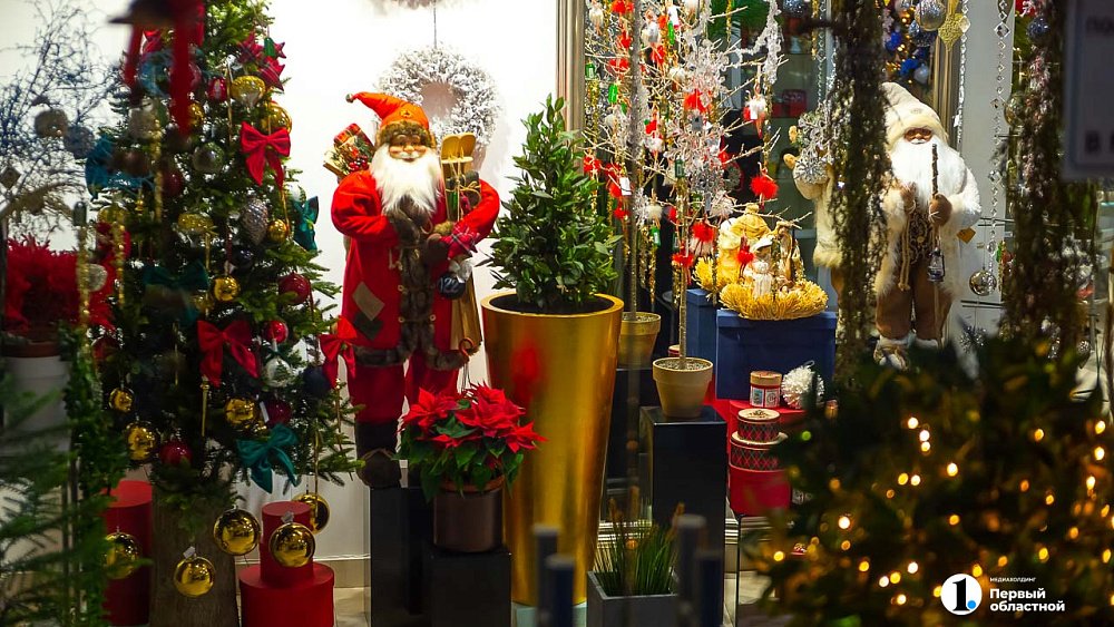 В день рождения Деда Мороза вспомнили про Новый год