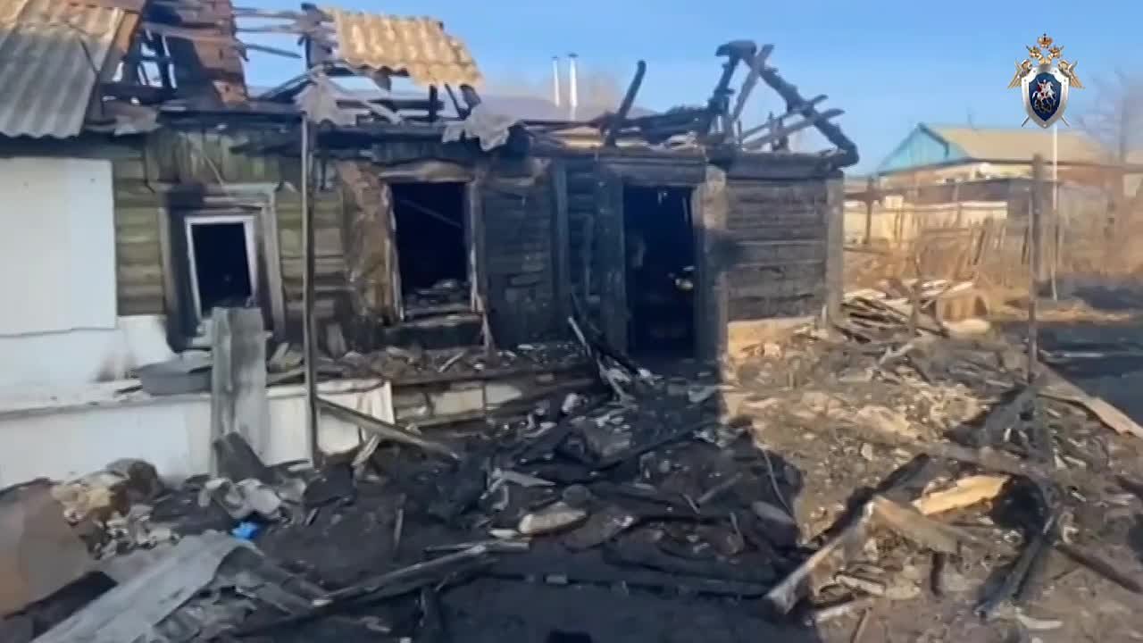 В Троицке женщина погибла на пожаре — дом подожгли из ревности