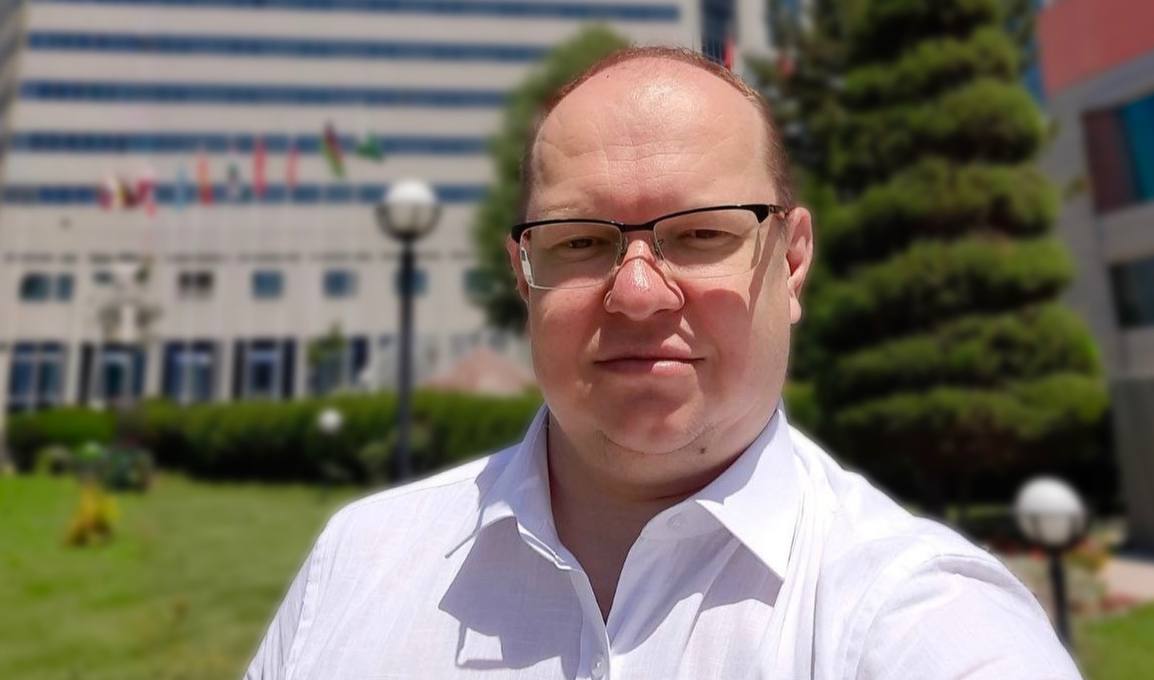 Синяки под глазами – не учил, глаза гуляют – списываешь