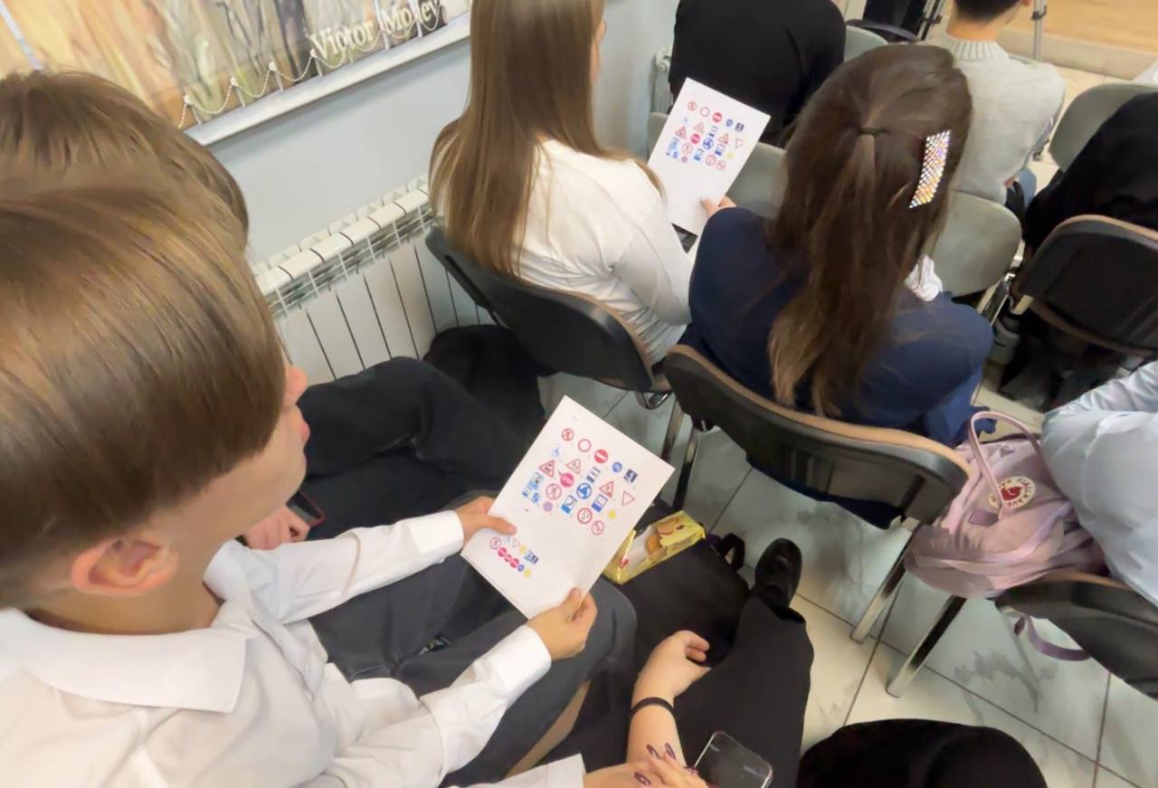 В Копейске прошло заседание городской Школы лидера В Копейске прошло заседание городской Школы лидера