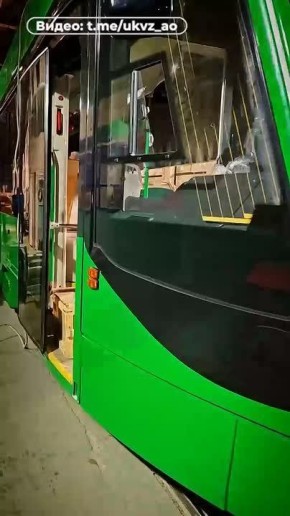 Как там все устроено: завод показал трехсекционный трамвай изнутри