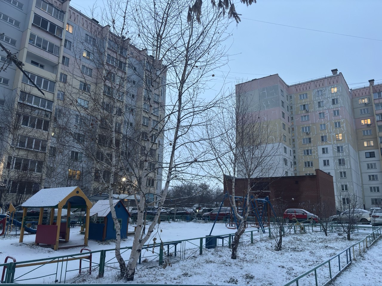 Наконец-то зима… или нет: Челябинск засыпало снегом, но задержатся ли сугробы? Наконец-то зима… или нет: Челябинск засыпало снегом, но задержатся ли сугробы?