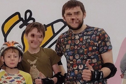 «У вас больше нет сына»: подросток разделался с отцом кувалдой и с улыбкой пришел к бабушке