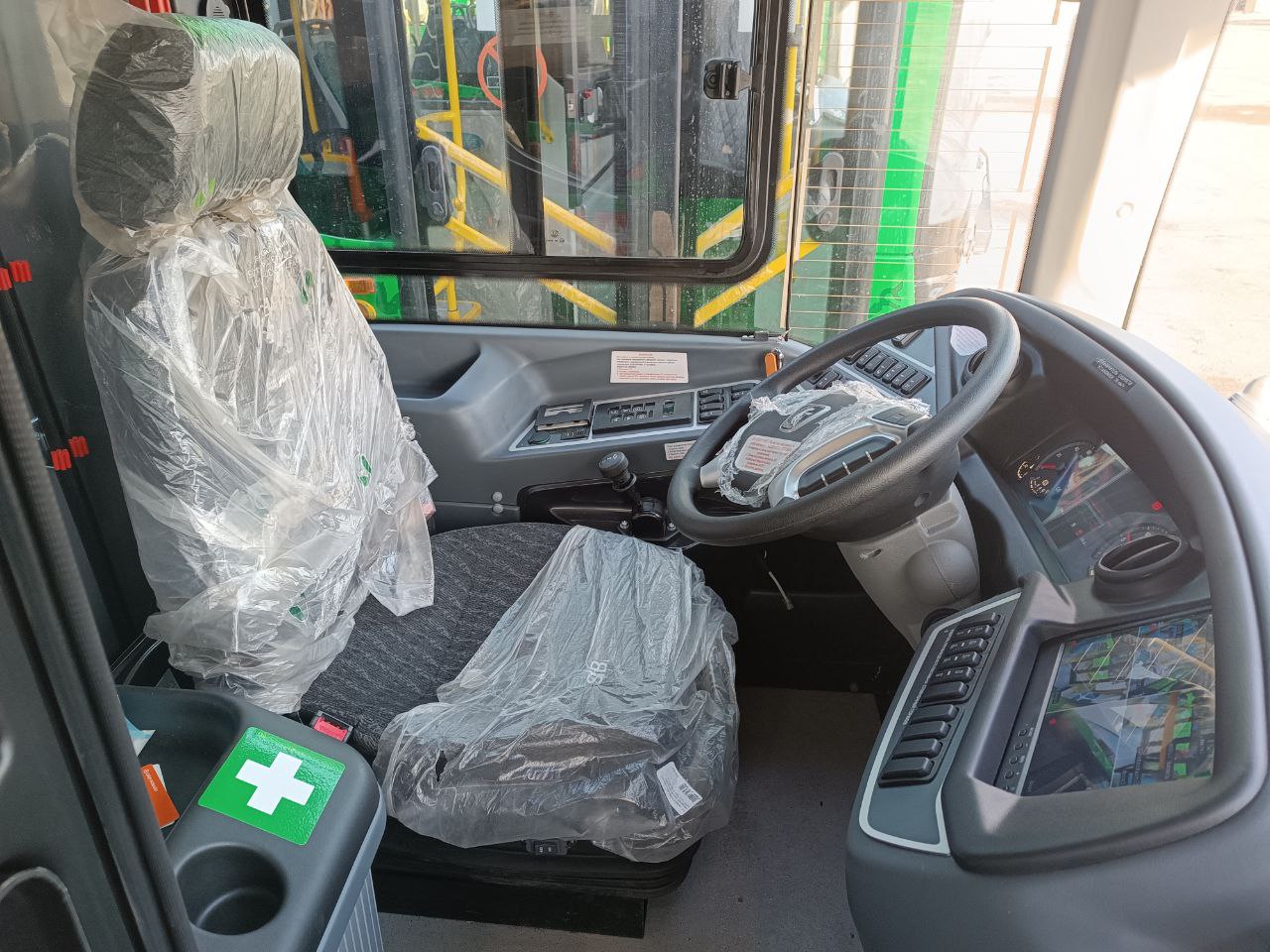 Копейское автопредприятие закупило пять новых автобусов Копейское автопредприятие закупило пять новых автобусов