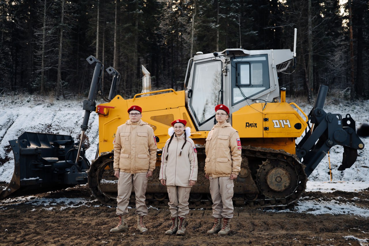 Такого в России еще не было: беспилотная техника помогает строить трассу в Челябинской области Такого в России еще не было: беспилотная техника помогает строить трассу в Челябинской области