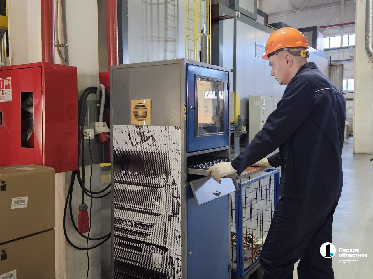 Алексей Текслер оценил производство техники для работы в экстремальных условиях Алексей Текслер оценил производство техники для работы в экстремальных условиях