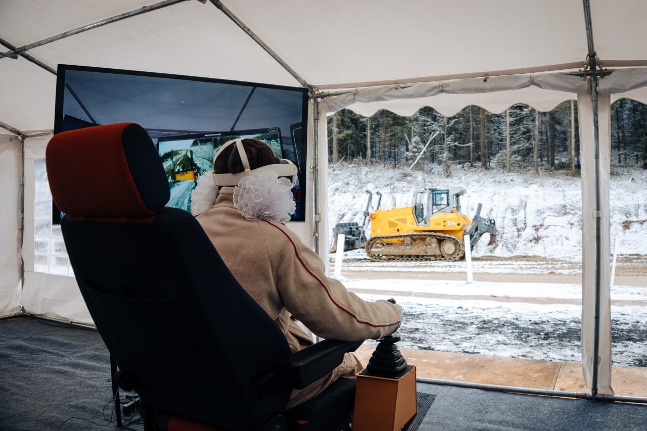 Такого в России еще не было: беспилотная техника помогает строить трассу в Челябинской области Такого в России еще не было: беспилотная техника помогает строить трассу в Челябинской области