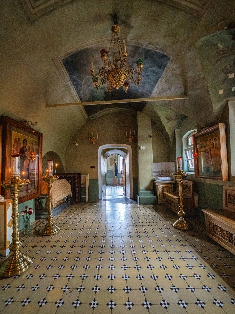 Церковь Троицы Живоначальной в Останкино прекрасна и снаружи, и внутри Церковь Троицы Живоначальной в Останкино прекрасна и снаружи, и внутри