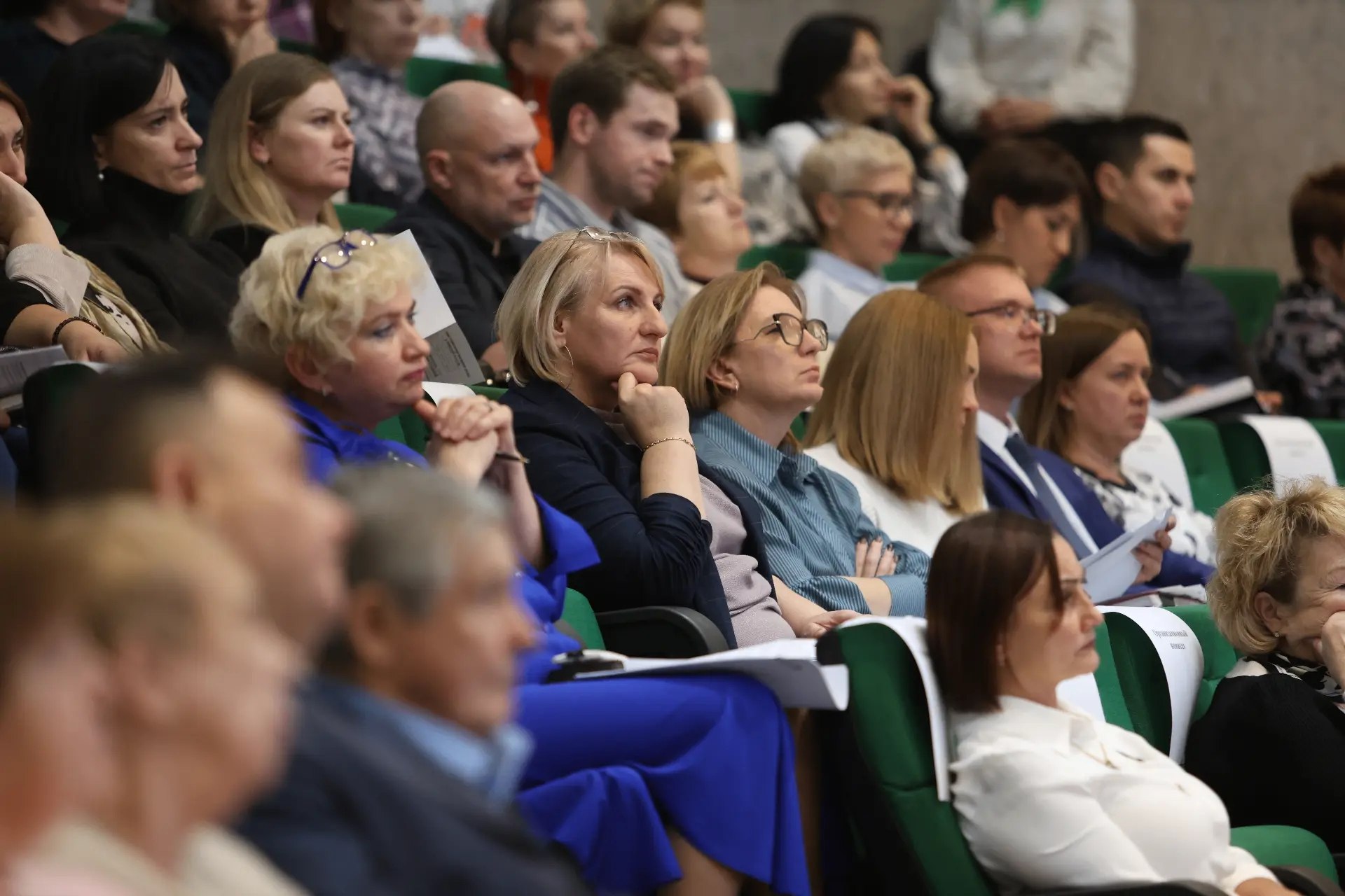 По инициативе главы города в администрации Магнитогорска состоялись ежегодные публичные слушания по проекту решения Магнитогорского городского Собрания депутатов «Об утверждении бюджета города Магнитогорска на 2026 год и... По инициативе главы города в администрации Магнитогорска состоялись ежегодные публичные слушания по проекту решения Магнитогорского городского Собрания депутатов «Об утверждении бюджета города Магнитогорска на 2026 год и...