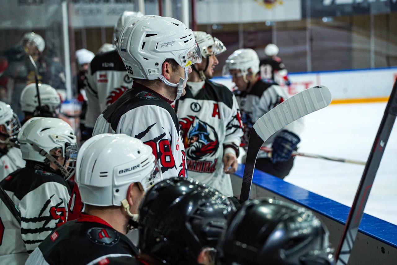 В Челябинске стартовал региональный этап Офицерской хоккейной лиги В Челябинске стартовал региональный этап Офицерской хоккейной лиги