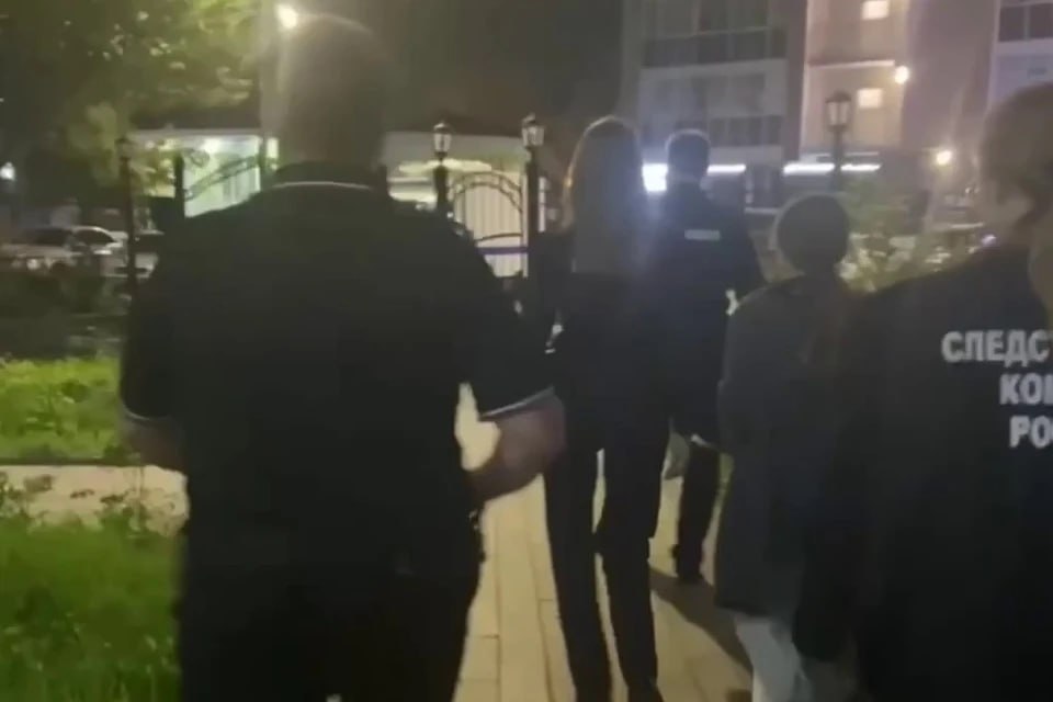 Мало? В Кургане женщина оштрафована на миллион за пьяные танцы на памятнике погибшим воинам