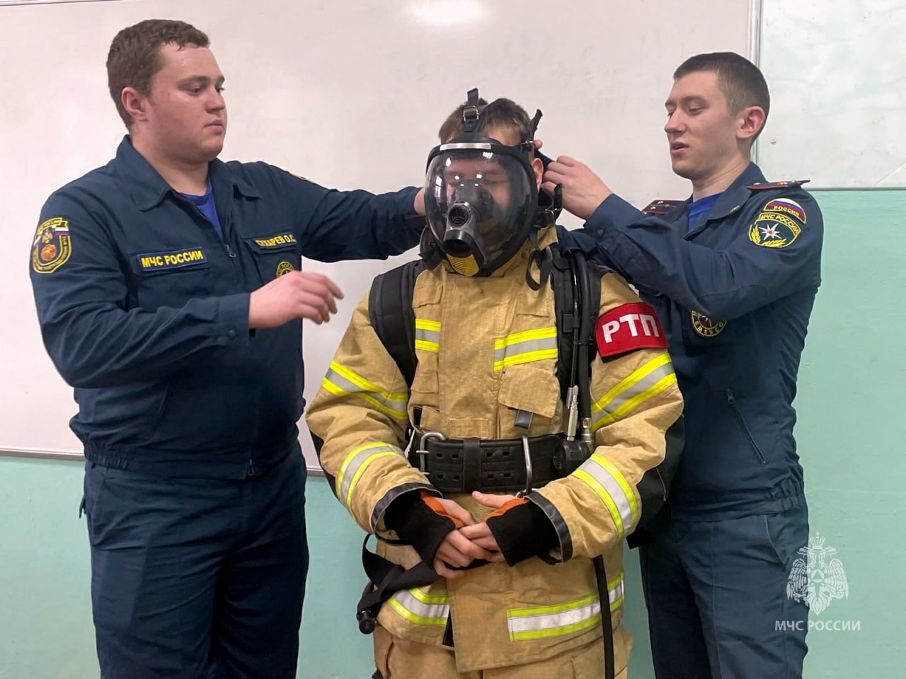 Защита, которая спасает жизни: профориентация для будущих героев