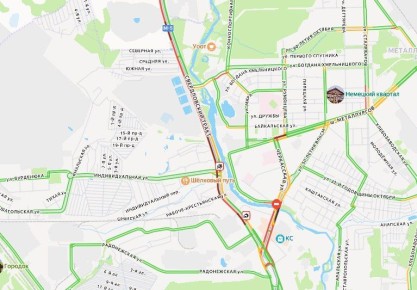 На Свердловском тракте стоит движение из-за нескольких ДТП