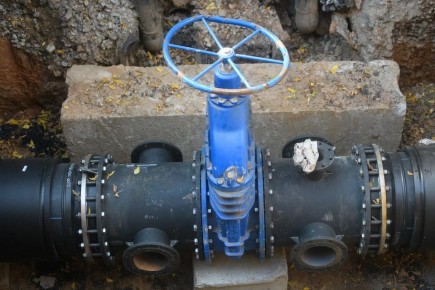     2025     102      - 3%      