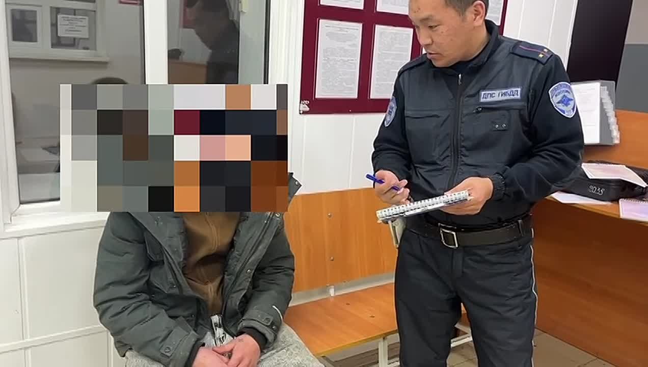 Спровоцировал погоню, попал в ДТП, попытался сбежать: ночное задержание пьяного водителя в Калмыкии