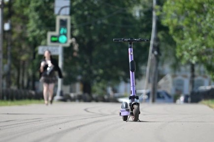 В Челябинске суд взыскал деньги с подростка, сбившего пенсионерку на самокате