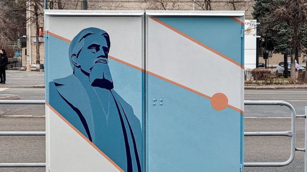 Еще шесть арт-шкафов украсили улицы Челябинска Еще шесть арт-шкафов украсили улицы Челябинска