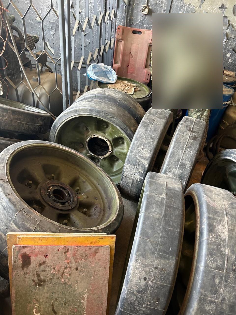 В Челябинской области задержанному в марте подозреваемому в контрабанде военного оборудования добавили обвинение по статье о незаконном обороте радиоактивных веществ В Челябинской области задержанному в марте подозреваемому в контрабанде военного оборудования добавили обвинение по статье о незаконном обороте радиоактивных веществ