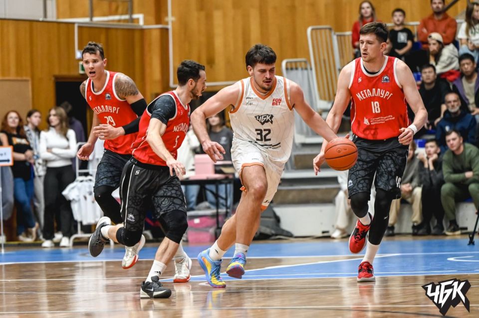 Баскетбольные команды «ЧБК» и магнитогорский «Металлург» сыграют в тематическом южноуральском дерби