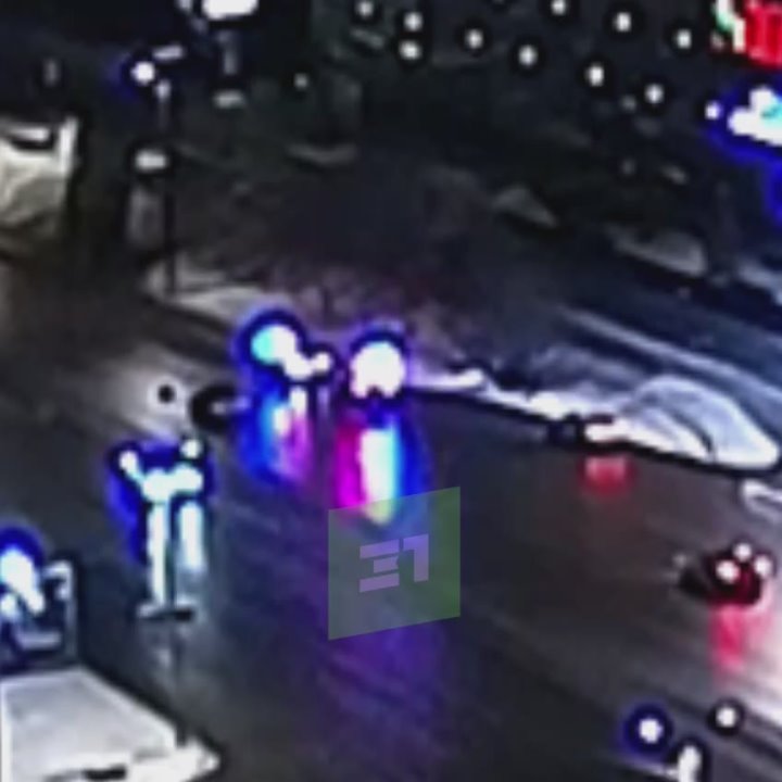 Пытался уйти от погони и вылетел с дороги