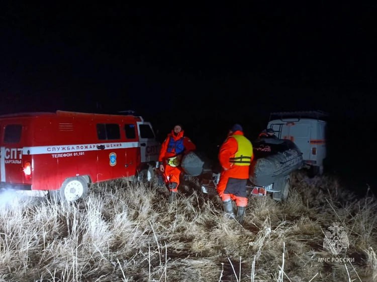 Вместе утонули в полынье: в Челябинской области отец и сын-школьник погибли на рыбалке Вместе утонули в полынье: в Челябинской области отец и сын-школьник погибли на рыбалке