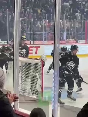 «Трактор» на домашнем льду проиграл ЦСКА