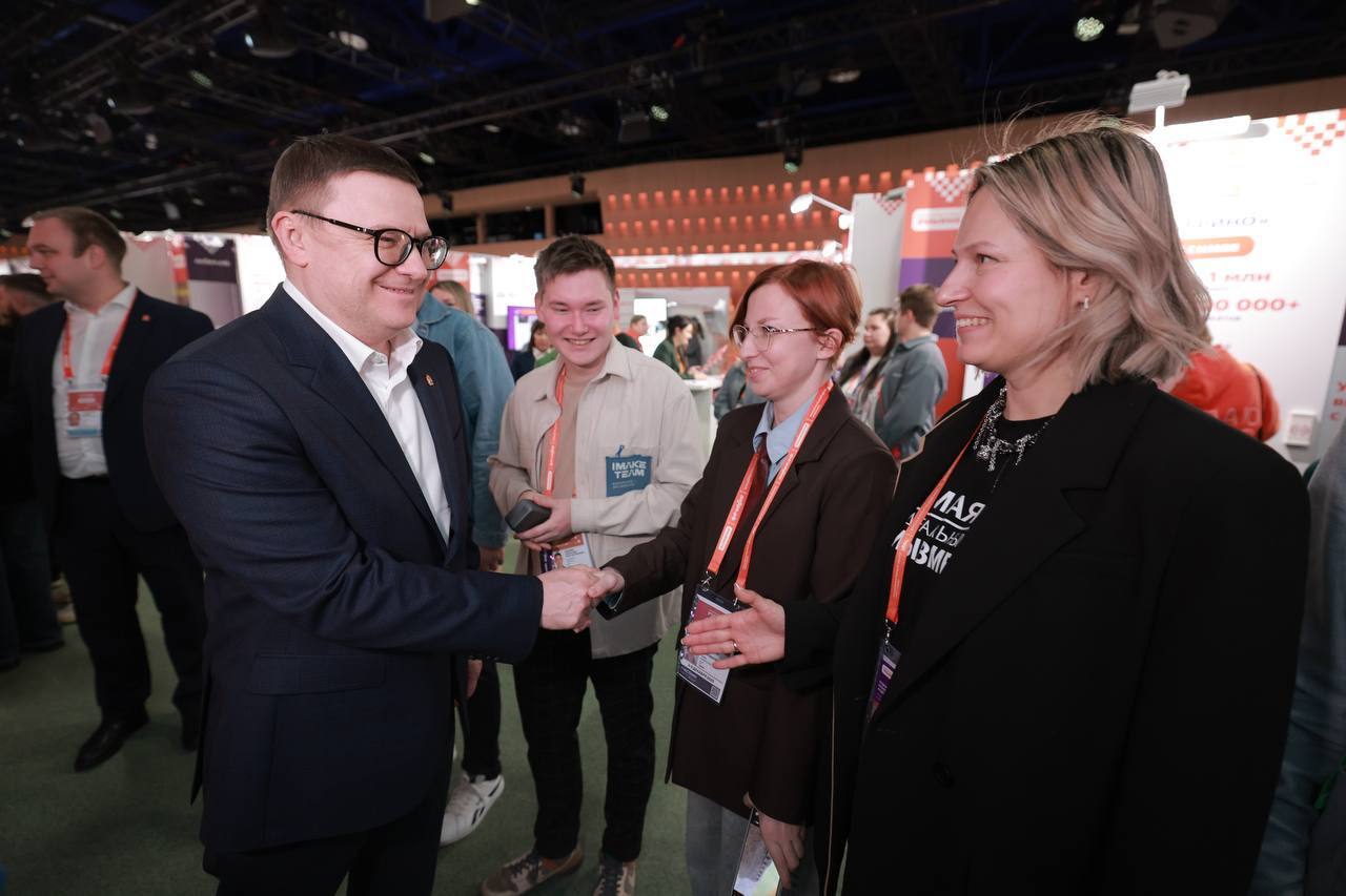 Алексей Текслер поддержал развитие наставничества от серебряных волонтеров к молодежи Алексей Текслер поддержал развитие наставничества от серебряных волонтеров к молодежи