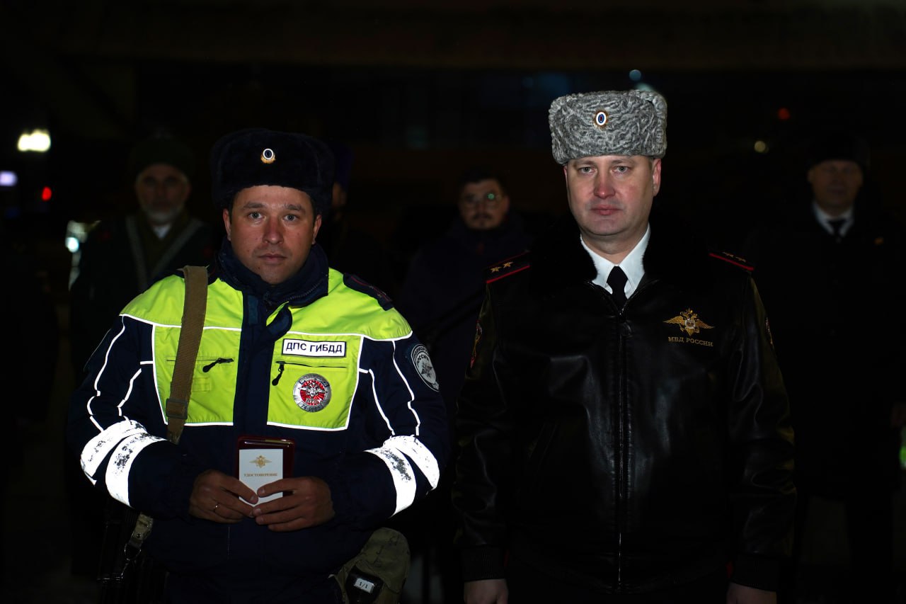 Сводный отряд южноуральских полицейских вернулся из служебной командировки на Северный Кавказ Сводный отряд южноуральских полицейских вернулся из служебной командировки на Северный Кавказ