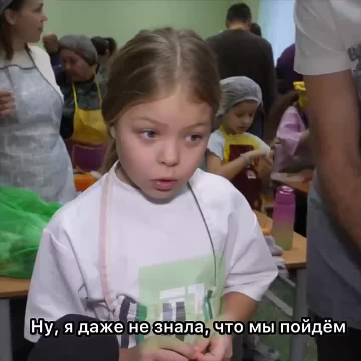 В гимназии №1 сегодня квасили капусту