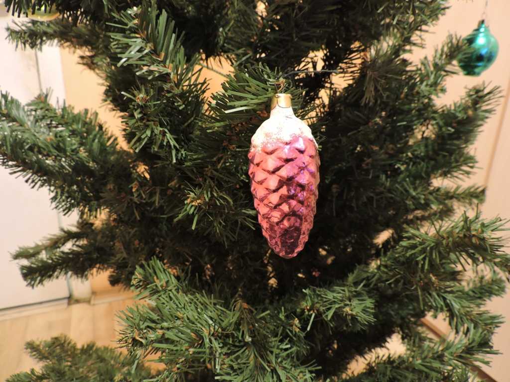 Коллекционер Фания Смирнова объяснила рост популярности советских новогодних игрушек Коллекционер Фания Смирнова объяснила рост популярности советских новогодних игрушек