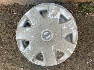 Копейские полицейские пресекли серию краж автомобильных колпаков