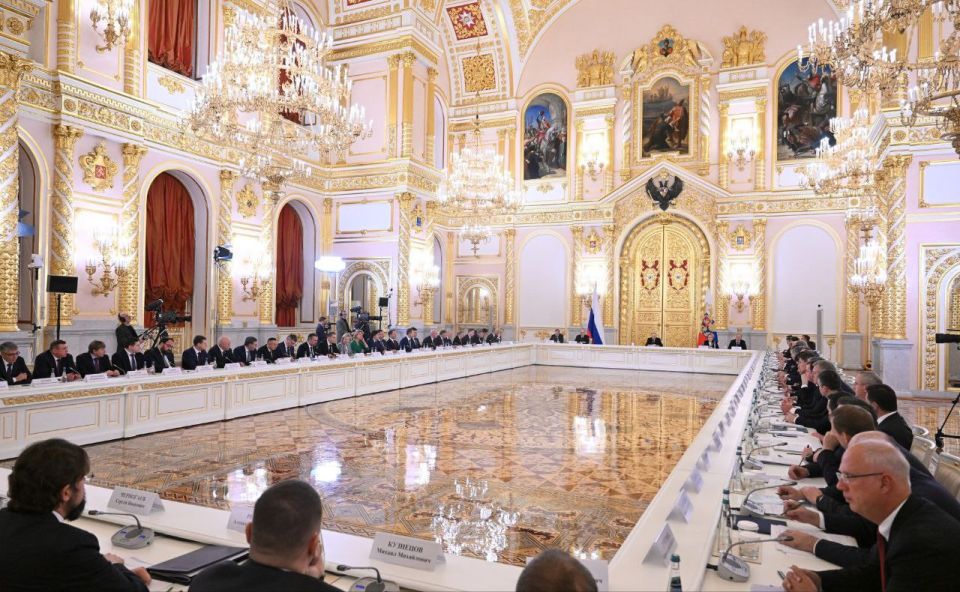 Артём Жога: Принял участие в Совете по стратегическому развитию и национальным проектам, который провел Президент России Артём Жога: Принял участие в Совете по стратегическому развитию и национальным проектам, который провел Президент России