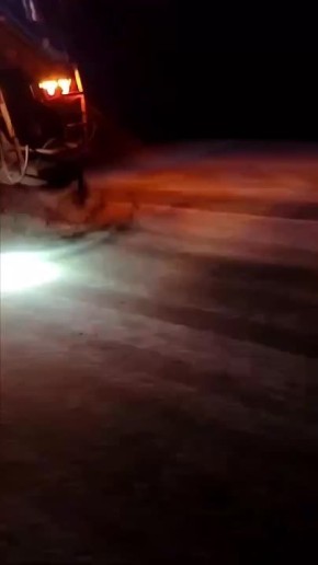 131 машина спецтехники убирают от снега дороги Челябинской области