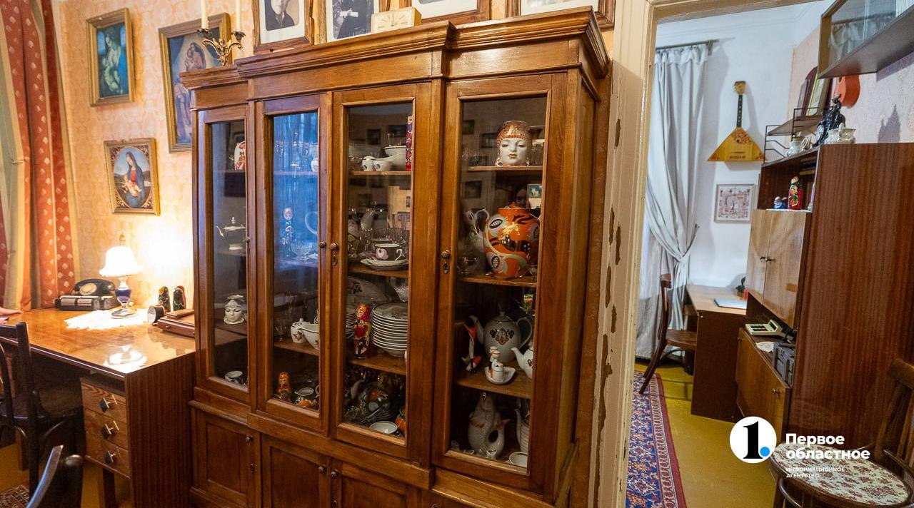 Многодетная семья из Челябинска открыла в своей квартире музей XX века