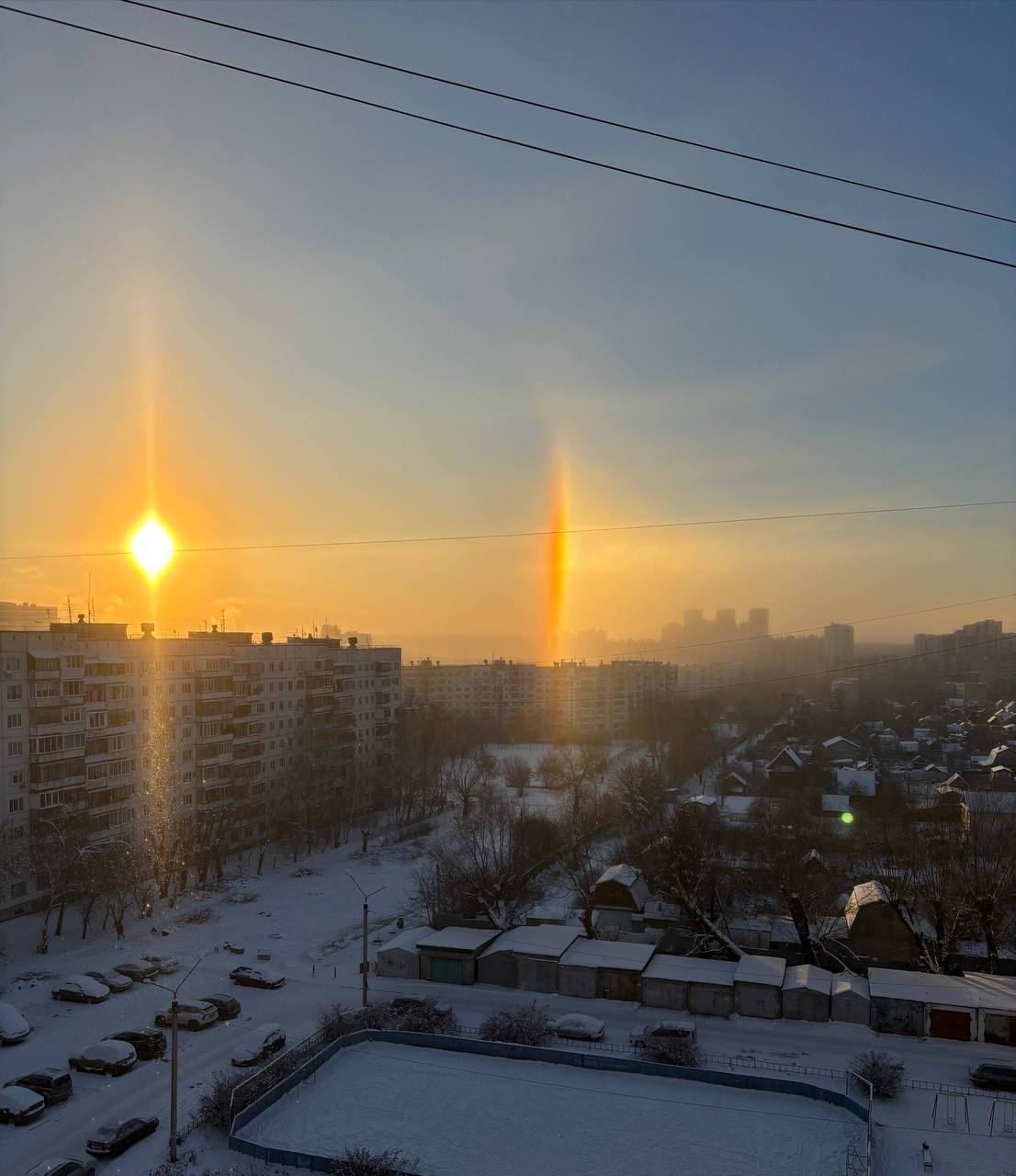 Морозное чудо в небе: челябинцы запечатлели редкое явление Морозное чудо в небе: челябинцы запечатлели редкое явление