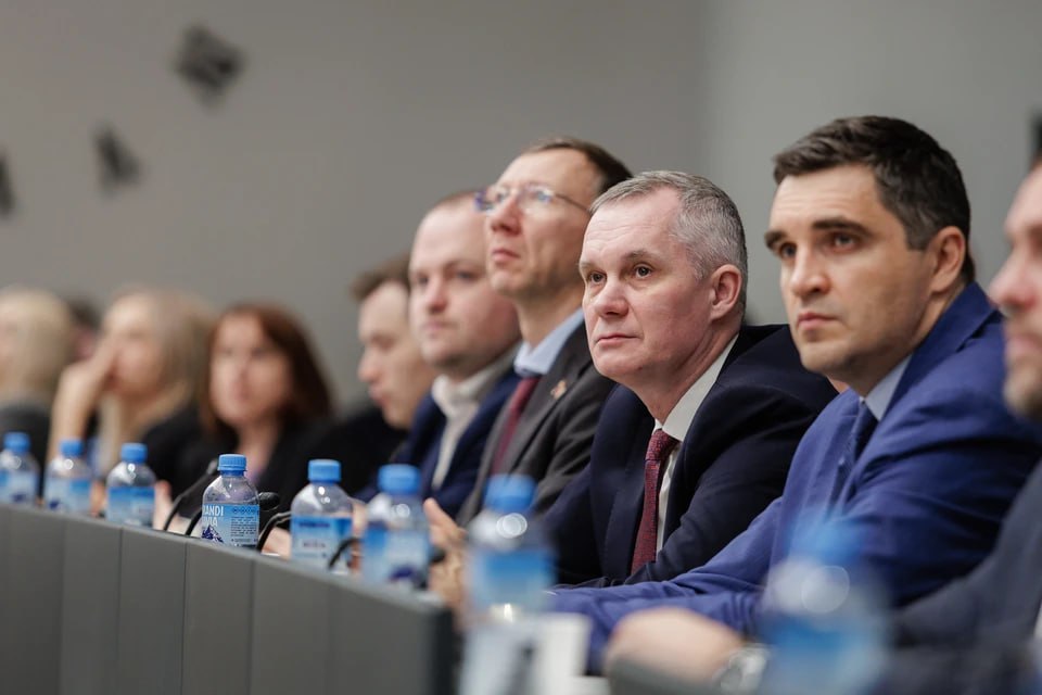 Бюджет и обновленный Устав Челябинска представили жителям