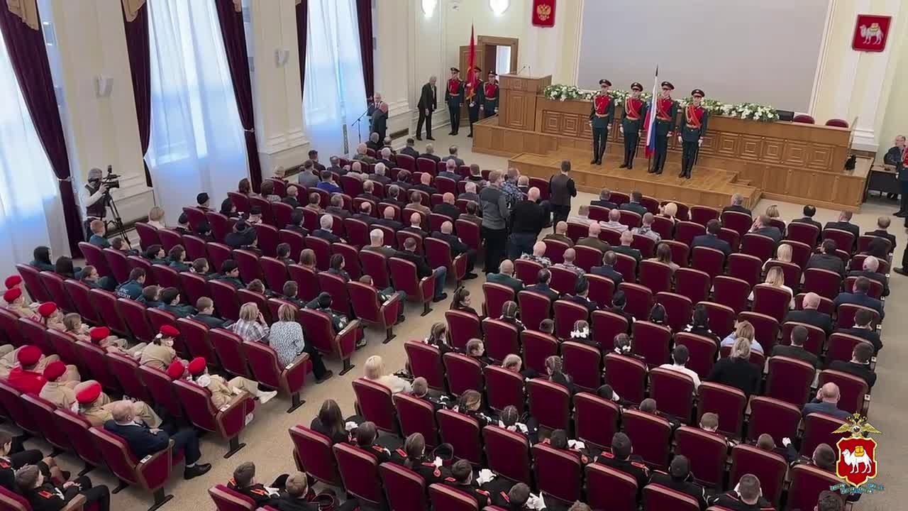 Подробнее о торжественной церемонии передачи копий боевых знамен — в нашем видео