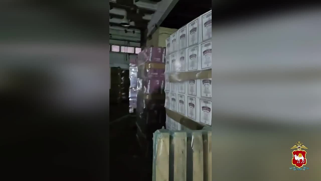 В Каслях полицейские ликвидировали цех по производству паленого алкоголя