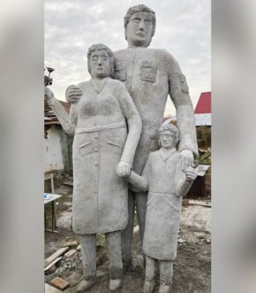 Анатолий Кузичев: Сама идея поставить памятник семьям бойцов СВО — прекрасная