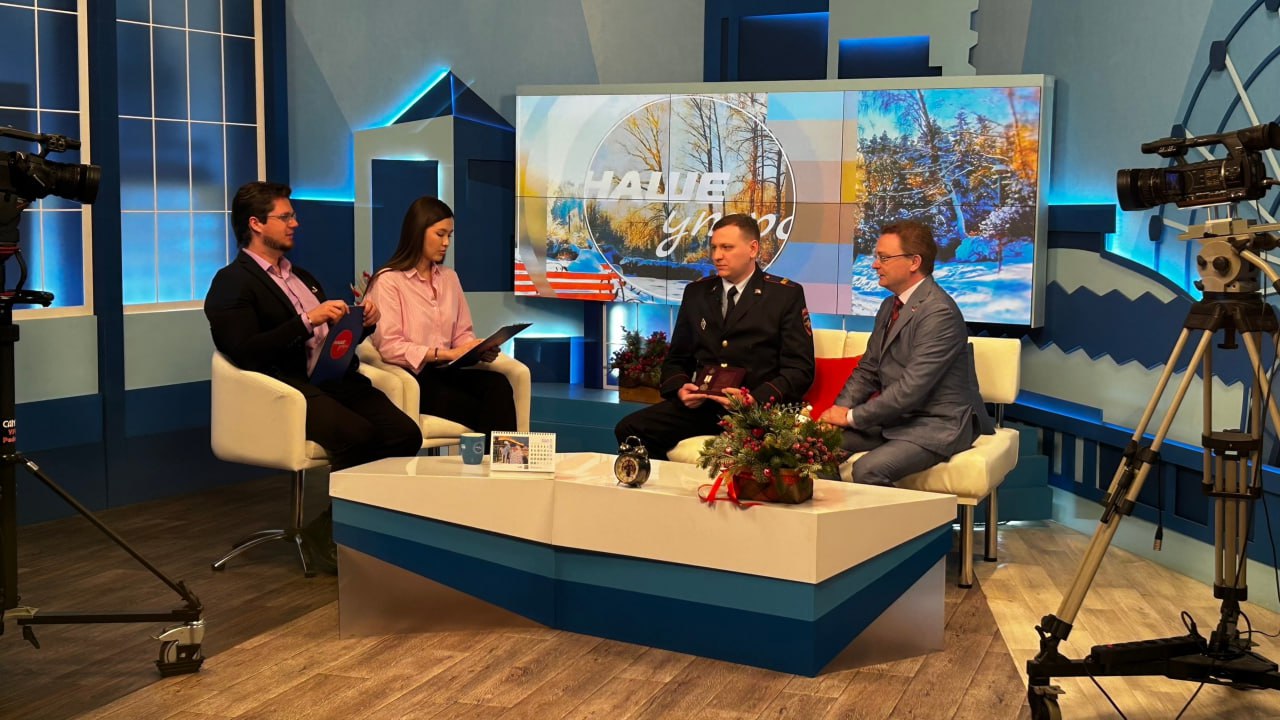 Челябинский полицейский подарил незнакомому ребенку шанс на жизнь, став донором костного мозга Челябинский полицейский подарил незнакомому ребенку шанс на жизнь, став донором костного мозга