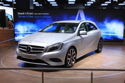 Внутри целый город: в Челябинске продают роскошный центр Mercedes с сервисом, мойкой и кафе