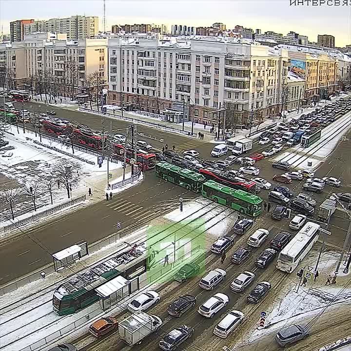 Транспортный коллапс на Алом поле