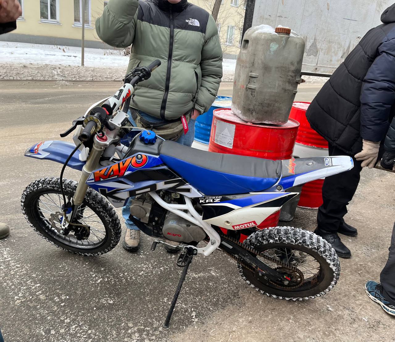 Из Копейска отправлена гуманитарная помощь в зону СВО и новые регионы России Из Копейска отправлена гуманитарная помощь в зону СВО и новые регионы России